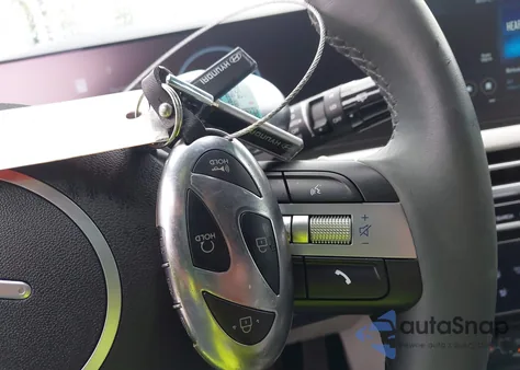 2025 Hyundai Tucson Hybrid Limited z USA, uszkodzony, nr VIN KM8JEDD17SU249578